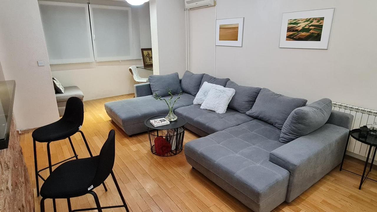 South 2 Osijek Apartment ภายนอก รูปภาพ