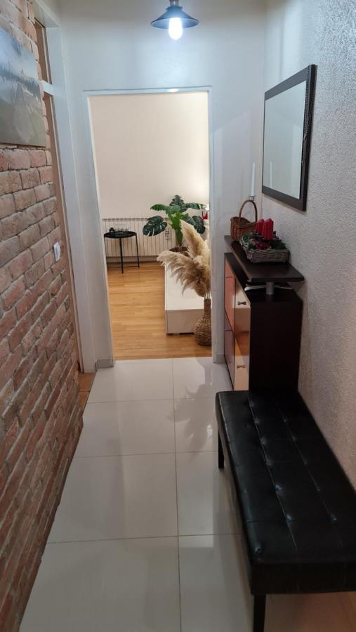 South 2 Osijek Apartment ภายนอก รูปภาพ