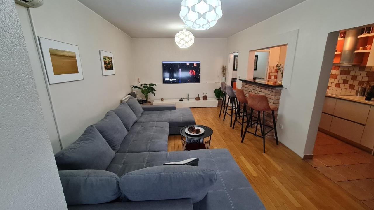 South 2 Osijek Apartment ภายนอก รูปภาพ